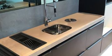 کدام جنس آبچکان توکار بهتر است؟ بررسی استیل، آلومینیوم و پلاستیکی